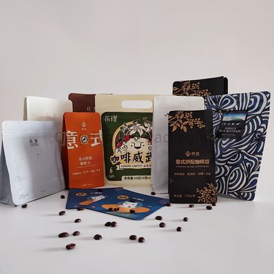 Beli Zipper Closure Printed Packing Bag with Die-cut Handle 3-5 Days Sample online manufacture